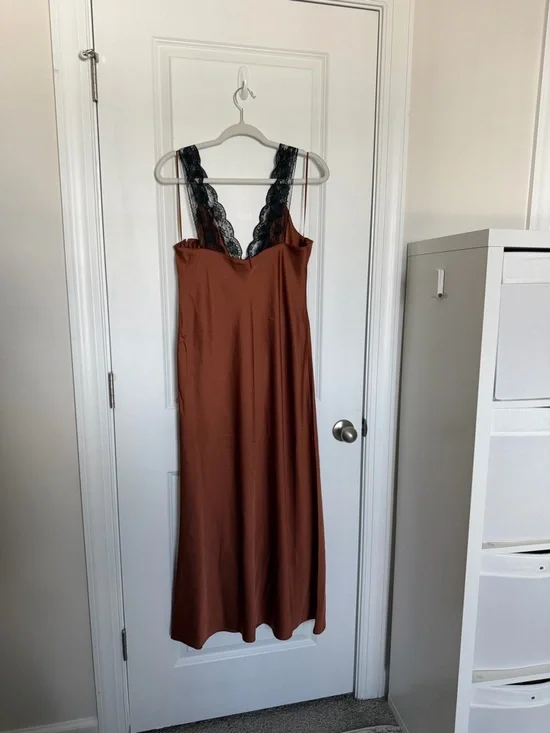 Abercrombie & Fitch Satin Slip Midi Dress Lace - Picture 6 of 7